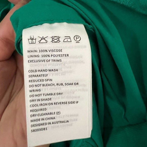 Bardot $139 Quinn Mini Ruched Dress Vivid Green Size Medium NWT - Picture 6 of 6